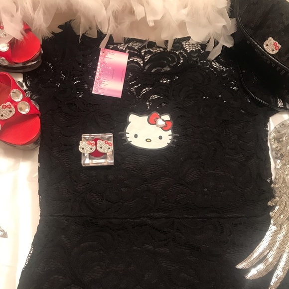 Gorgeous vintage hello kitty lace pin up doll dress and earrings 🍒 - Picture 7 of 16